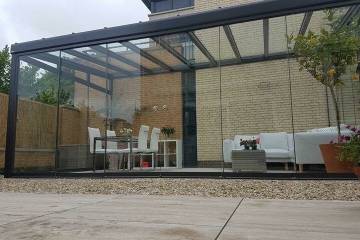 Winter garden Terrado Stobag chiuso con vetrate e trave maggiorato