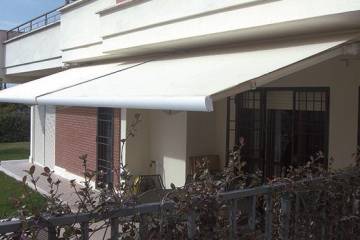 Tenda a bracci con barra quadra