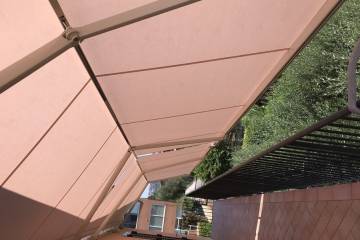 Tenda a bracci con doppia inclinazione tipo marcesa